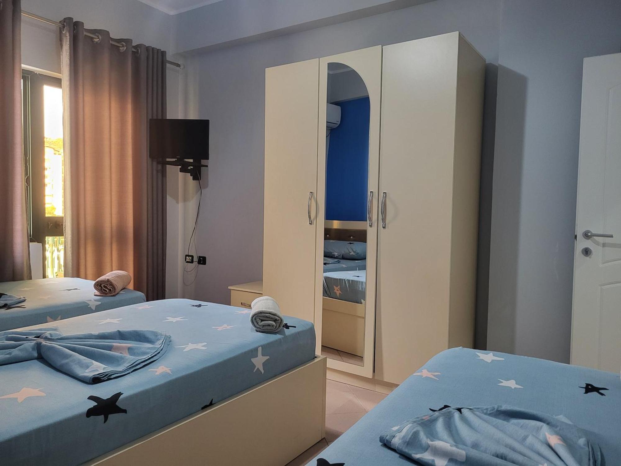 Hotel Europa Lezhë Esterno foto