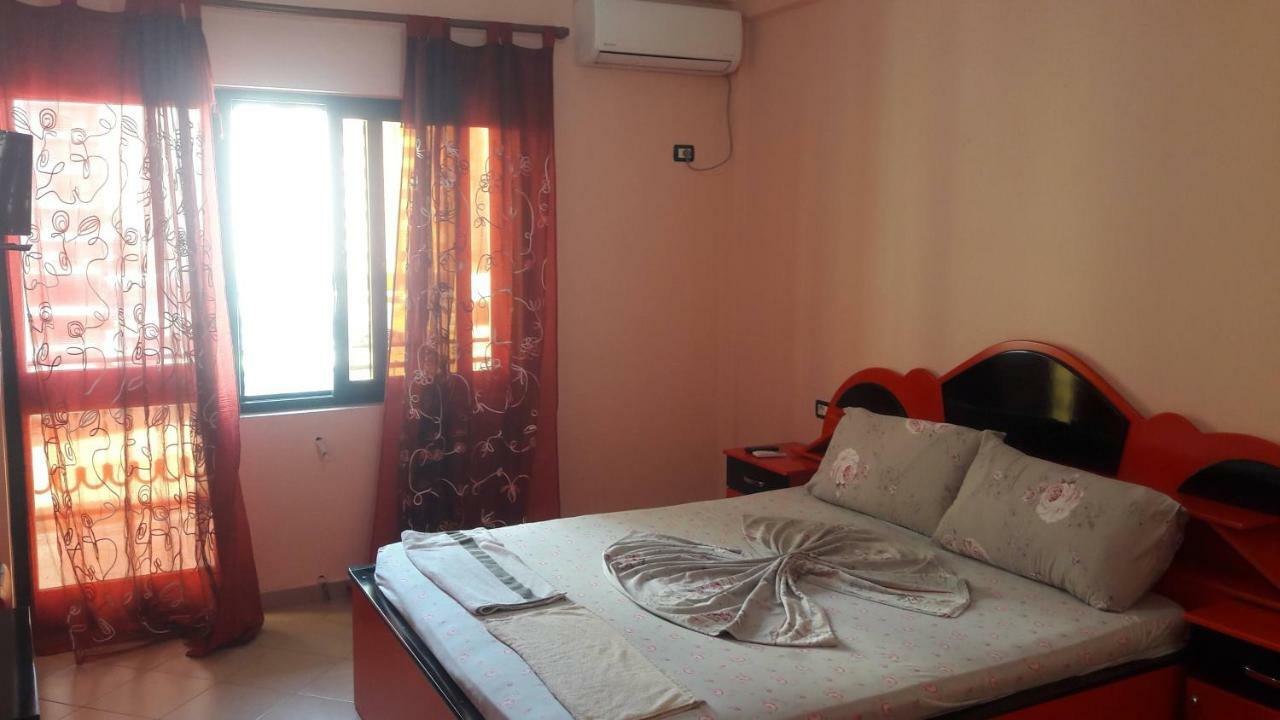 Hotel Europa Lezhë Esterno foto