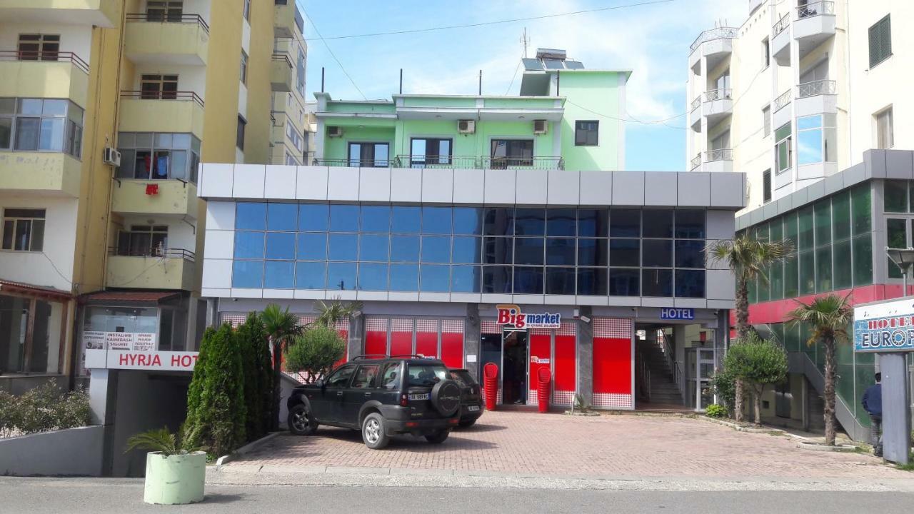 Hotel Europa Lezhë Esterno foto