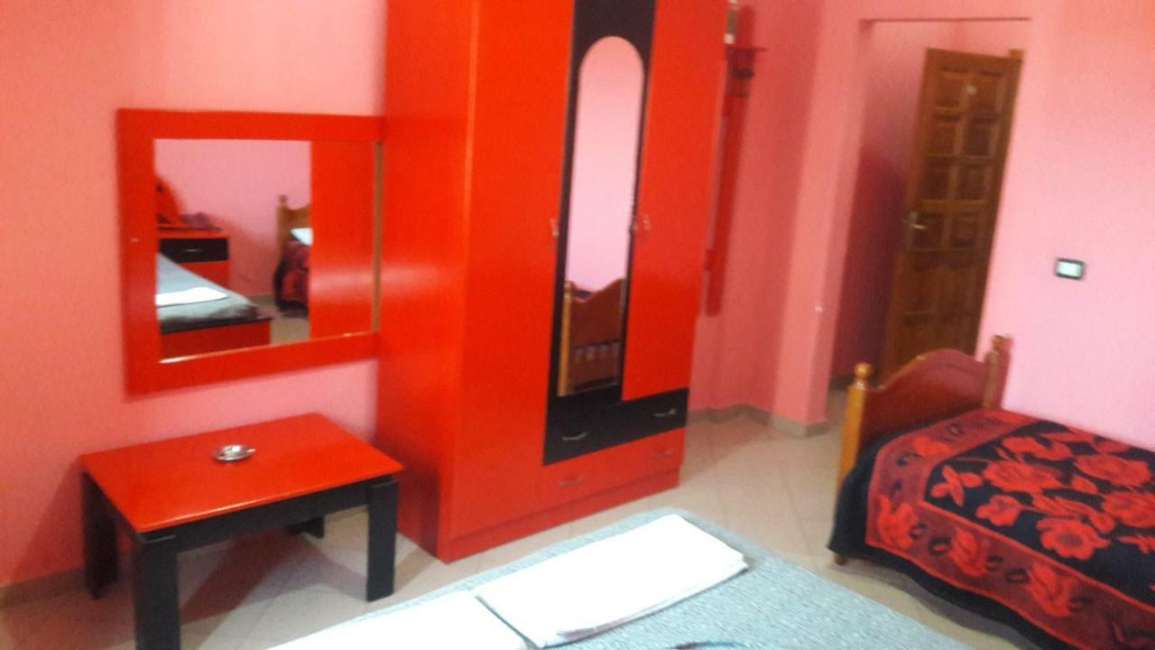 Hotel Europa Lezhë Esterno foto